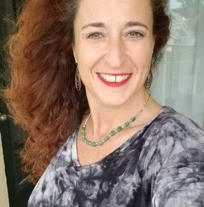 Meet your Posher, Andrea